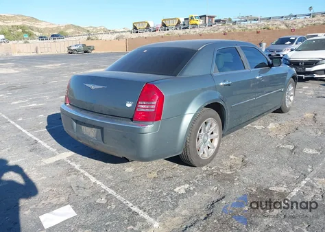 2005 Chrysler 300C из США, поврежденный, VIN 2C3JA63H85H572186